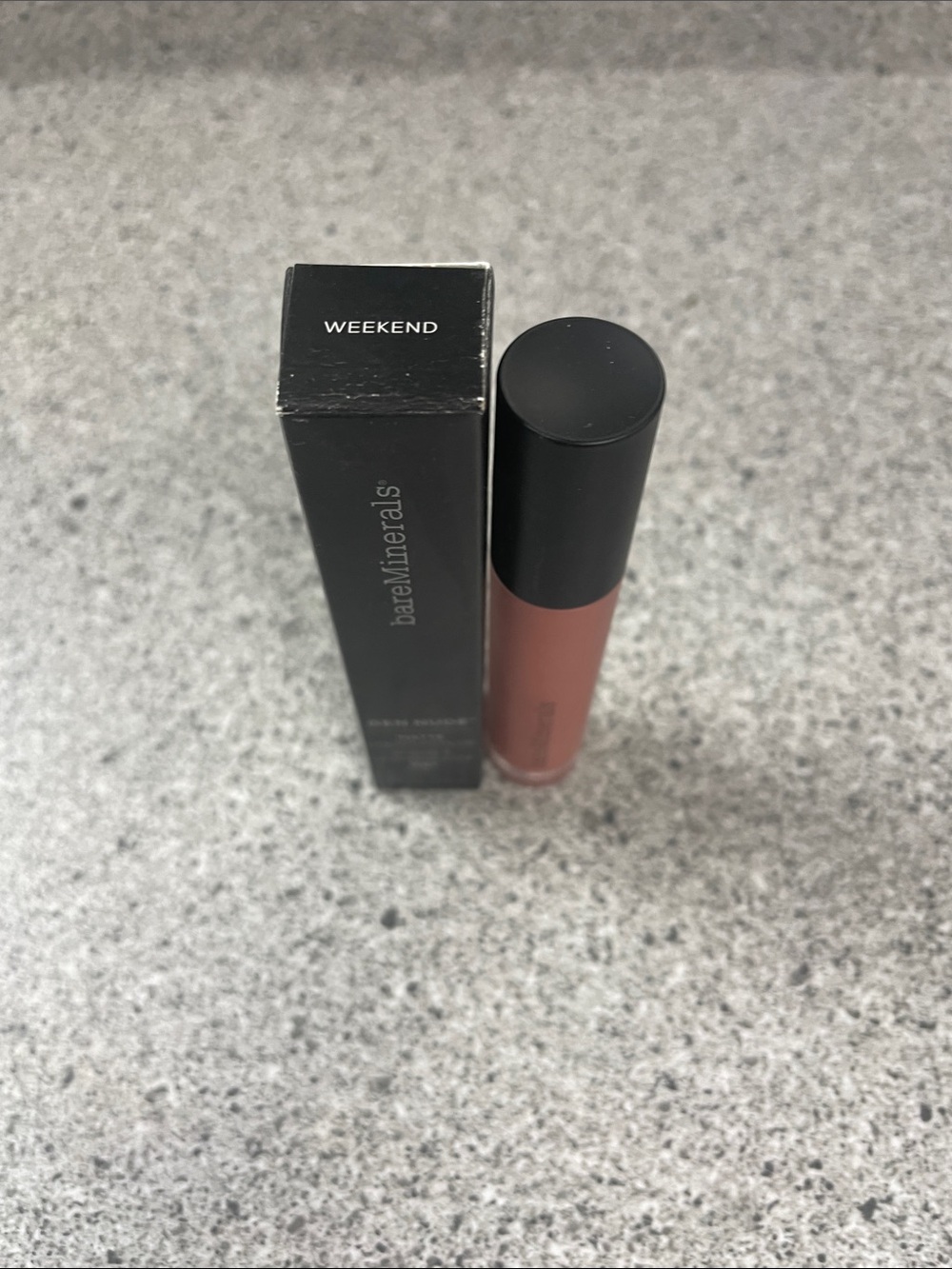bareMinerals Liquid Lipstick Weekend - Mauve Brown